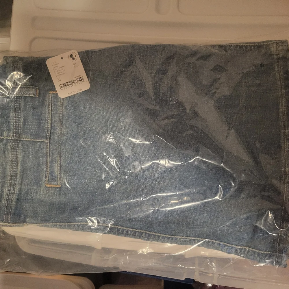 FREE PEOPLE denim skirt Brand new!!